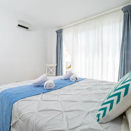 Island Village ホテル